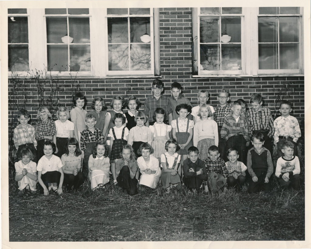 Glen Tay Public School, SS#3 Bathurst Twp, Lanark Co, Ontario, Canada 1953-1954